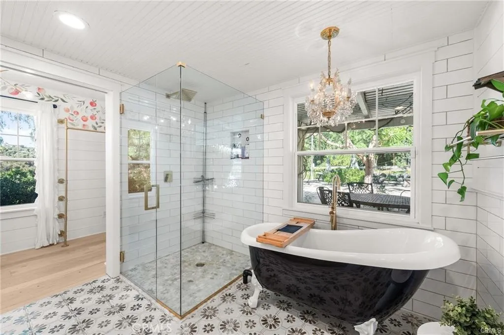https://cdn.realtyfeed.com/cdn/127/306711604/1eb33e38fd2908b6b81c654ce8bcf87b.webp