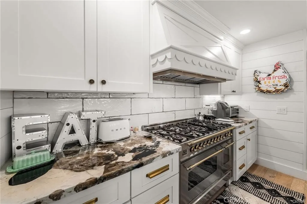 https://cdn.realtyfeed.com/cdn/127/306711604/6f1b6b4179357c16539494ee0b9ac8b0.webp
