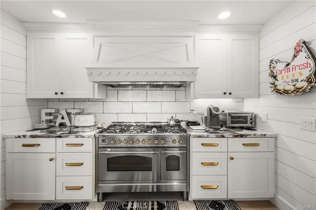 https://cdn.realtyfeed.com/cdn/127/306711604/88b0bb7cf815068f050d9e5ee454aa93.webp