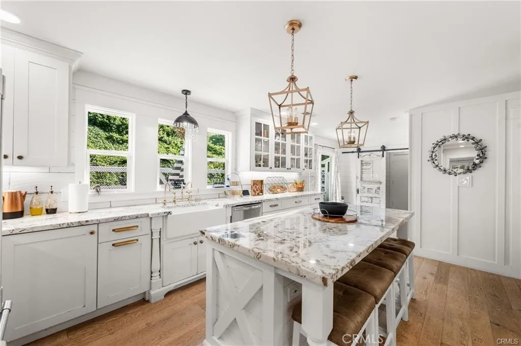 https://cdn.realtyfeed.com/cdn/127/306711604/947210e78f5f99569a40b3c8469602d8.webp