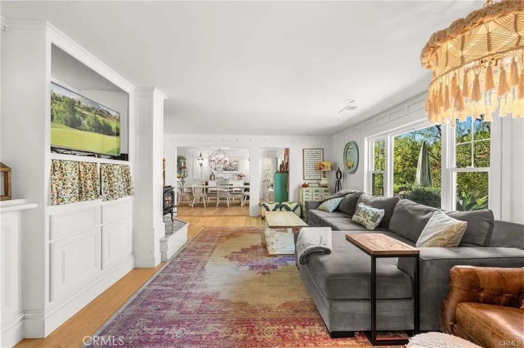 https://cdn.realtyfeed.com/cdn/127/306711604/a4a5d0ca023d55e4c9040434c911d4b9.webp