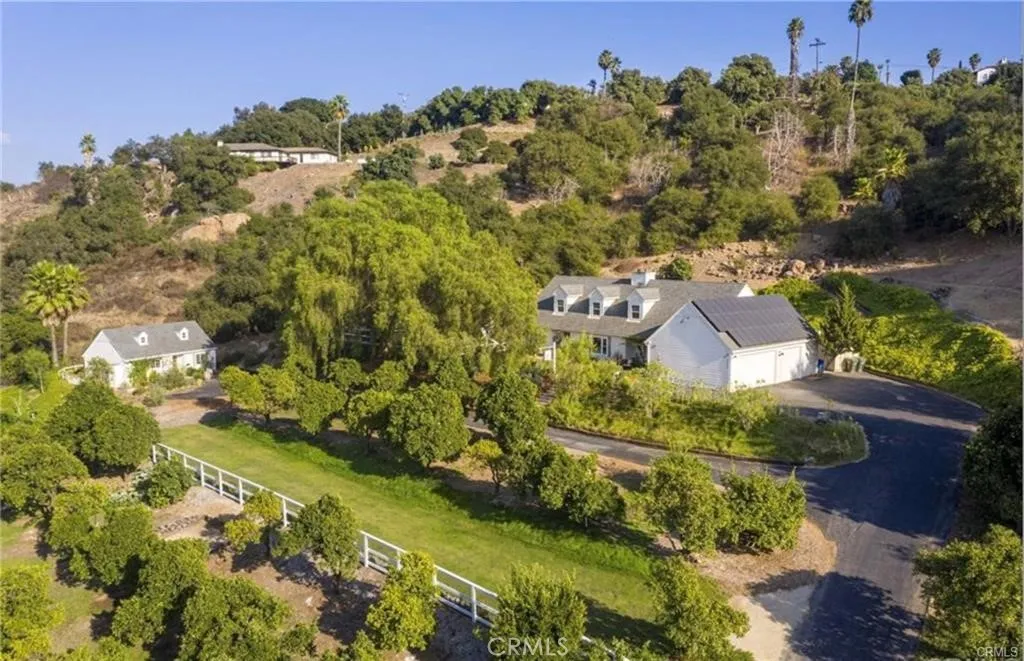 https://cdn.realtyfeed.com/cdn/127/306711604/b99fb00553accccb179b5b1fd1fdf6fe.webp