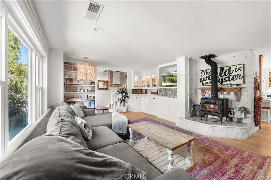 https://cdn.realtyfeed.com/cdn/127/306711604/bb368eab84d3a7cc633aaae7434cd87b.webp