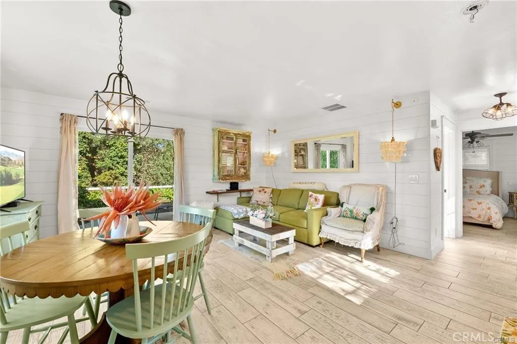 https://cdn.realtyfeed.com/cdn/127/306711604/fa78ad18ade54adbec283dde35cffd6d.webp