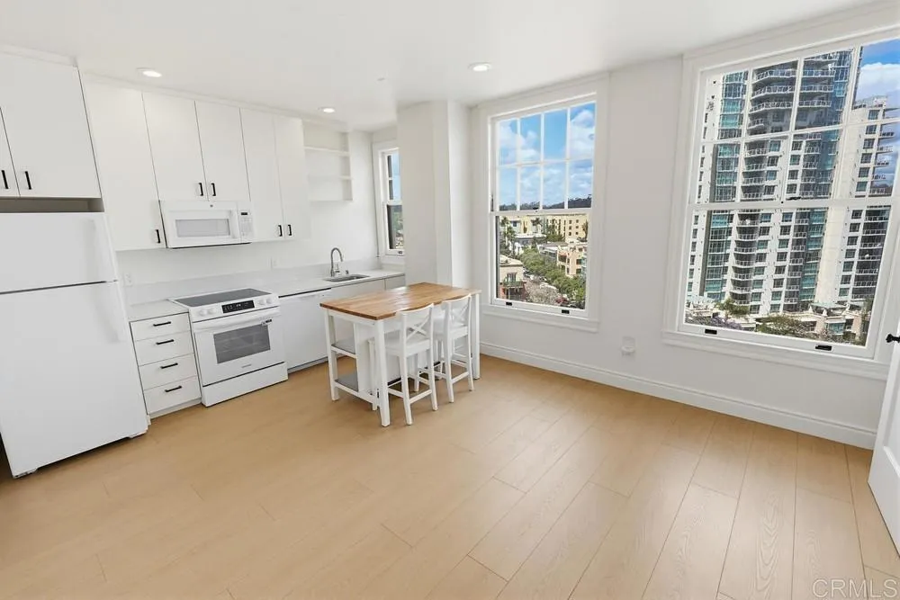 702 Ash Street Unit 702, San Diego, CA 92101 - Main photo, San Diego, CA
