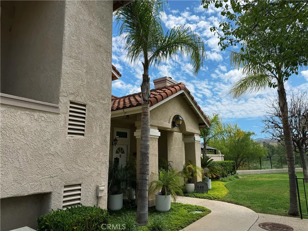 640 Kingswood Ln #f, Simi Valley, CA 93065 - Photo 5 of 25, Simi Valley, CA