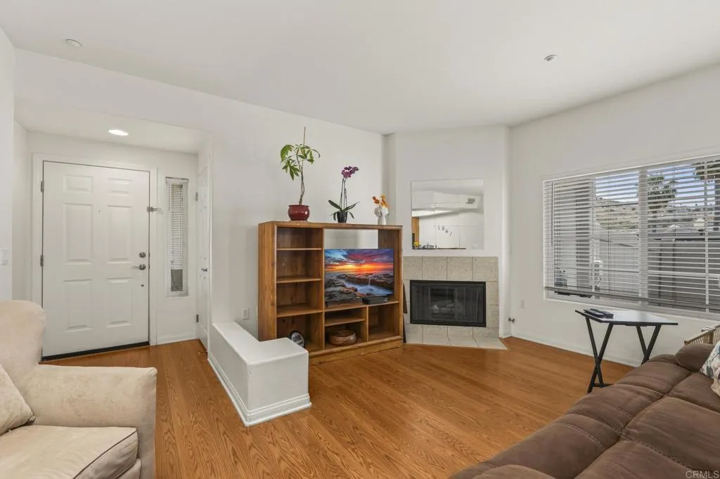 https://cdn.realtyfeed.com/cdn/127/306711690/0faab5b1a40c0e0330214f9bc92ba2c3.webp