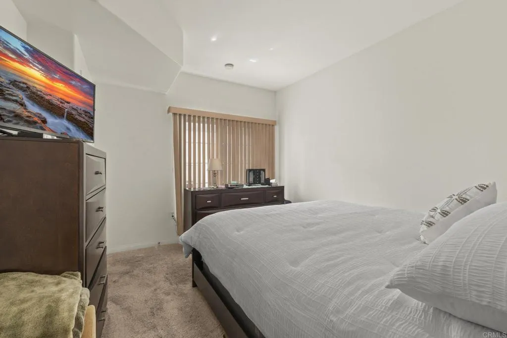 https://cdn.realtyfeed.com/cdn/127/306711690/0ffcc592fa020d29a573a832430497d8.webp