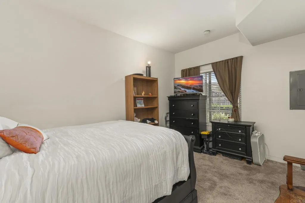 https://cdn.realtyfeed.com/cdn/127/306711690/1831f6ac7d069ba5bee8d45c0bdab52f.webp