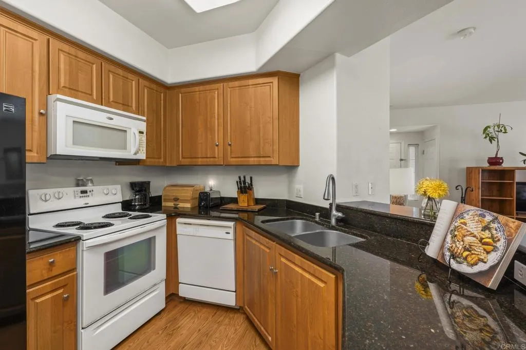 https://cdn.realtyfeed.com/cdn/127/306711690/758dc57fb0f49c200780417b13f33923.webp