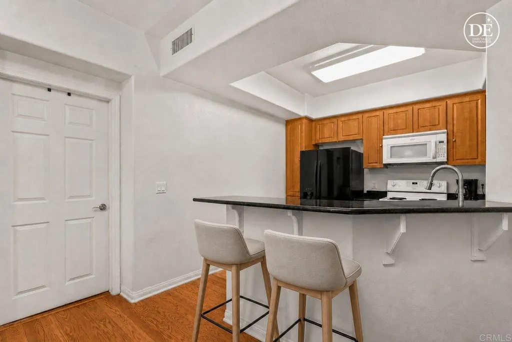 https://cdn.realtyfeed.com/cdn/127/306711690/f57ebb2977a0e4cda0cca3a809efc563.webp