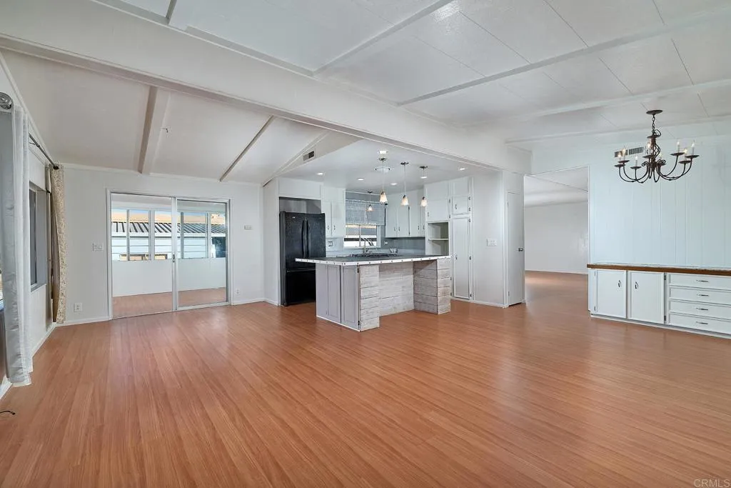 https://cdn.realtyfeed.com/cdn/127/306711702/26988346a55e61ddc7f35643d250a1a0.webp