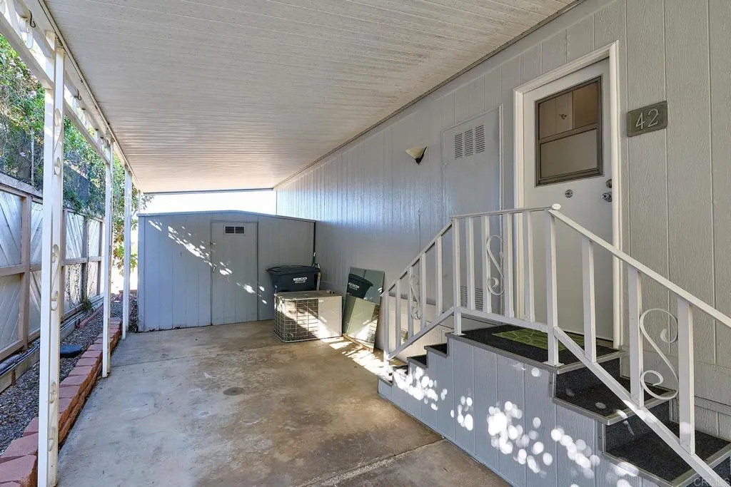 https://cdn.realtyfeed.com/cdn/127/306711702/bc009d0c84bc19083217f9ee5ce90964.webp
