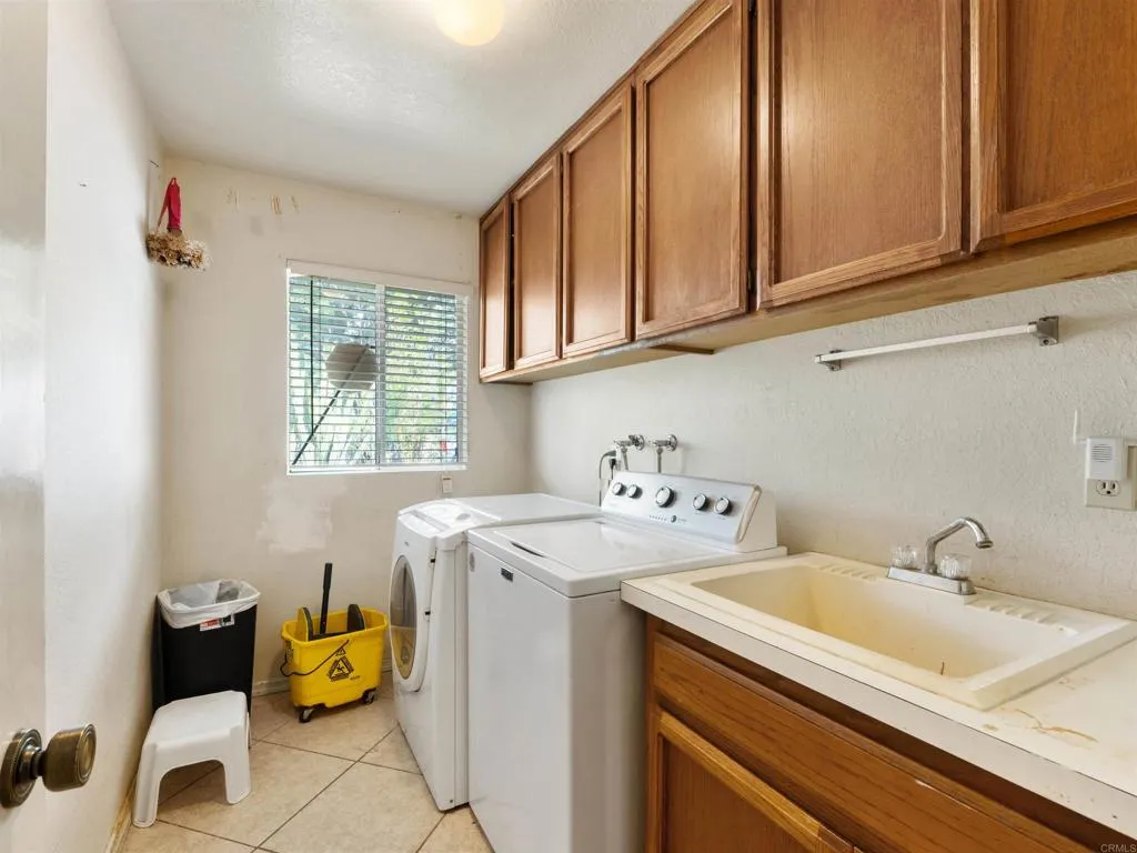 https://cdn.realtyfeed.com/cdn/127/306711742/34137786472c03e086eb901c8a23069d.webp