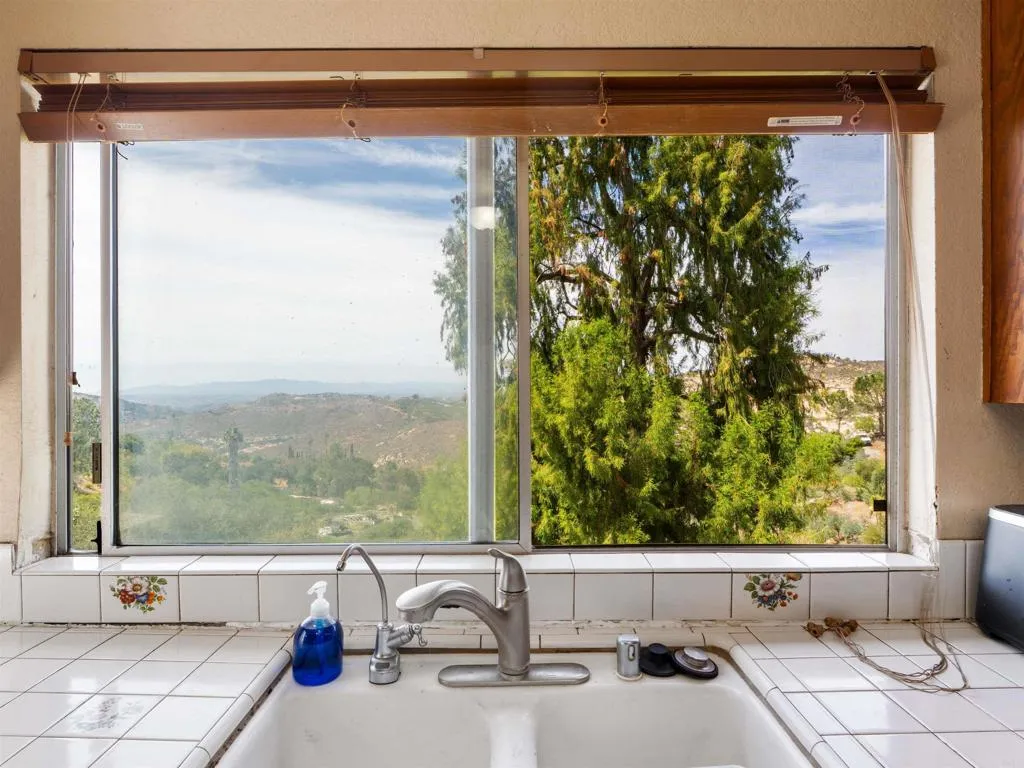 https://cdn.realtyfeed.com/cdn/127/306711742/52947768157004de25d658f74c1ccd79.webp