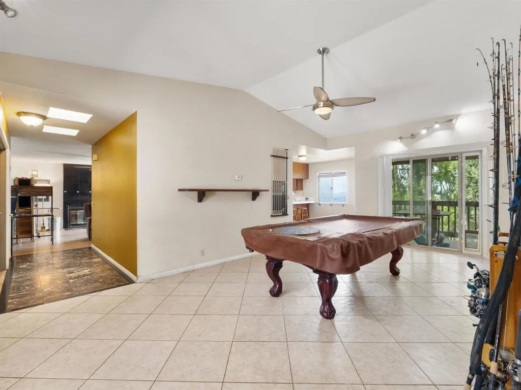 https://cdn.realtyfeed.com/cdn/127/306711742/65e5d252b941a2ef6d31bfced8588ab5.webp