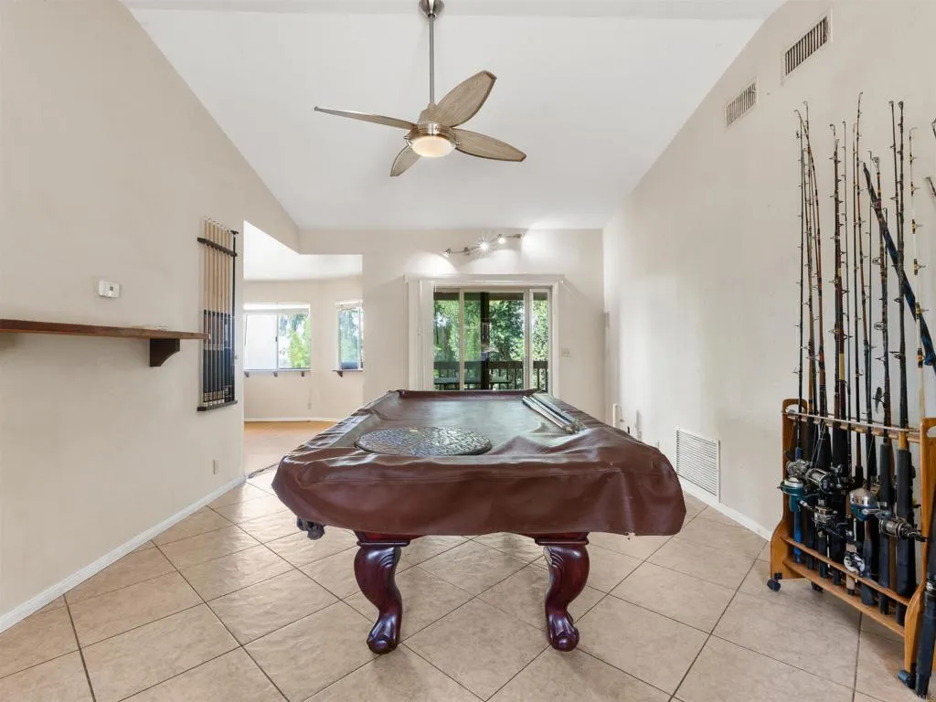 https://cdn.realtyfeed.com/cdn/127/306711742/77337c93f7d24f283ae094e7ff3f0c0f.webp