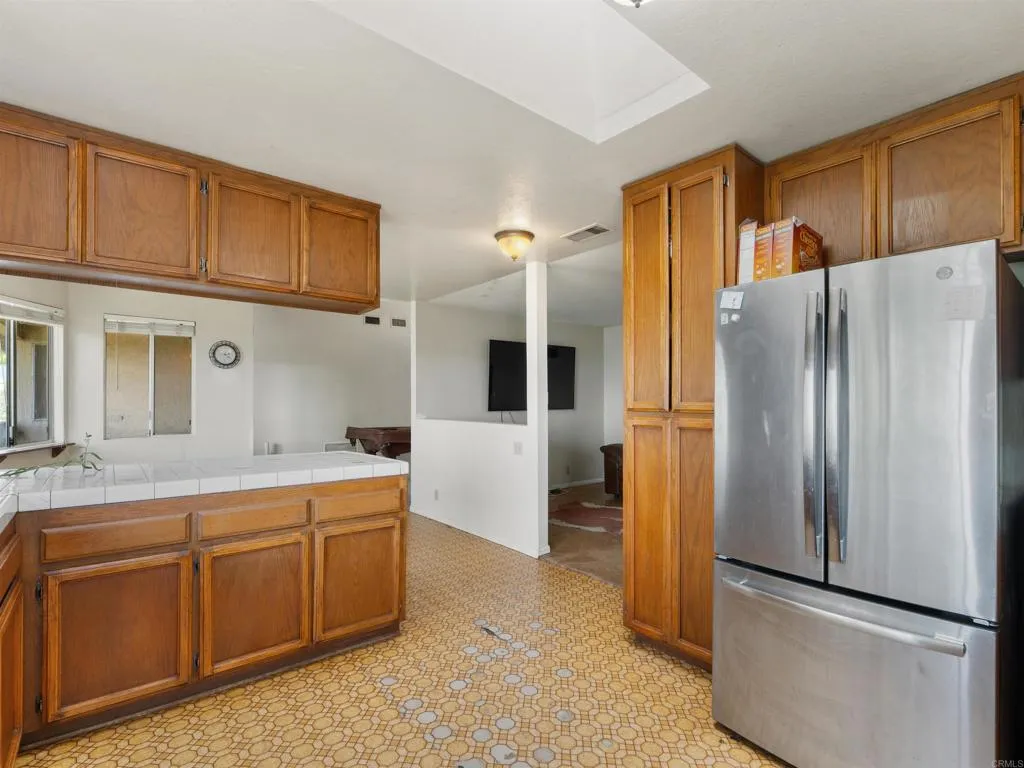 https://cdn.realtyfeed.com/cdn/127/306711742/e7e6bb8c150a620e432ac794c62de60b.webp