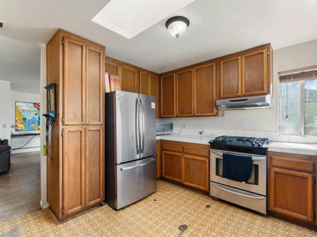 https://cdn.realtyfeed.com/cdn/127/306711742/e97e32ccbfade0e4786f3a4e349207e5.webp