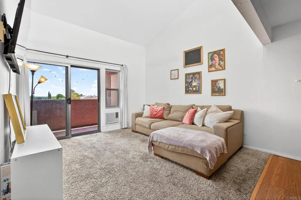 https://cdn.realtyfeed.com/cdn/127/306711747/171959fd1eea06001eafc8f82eb98fa2.webp