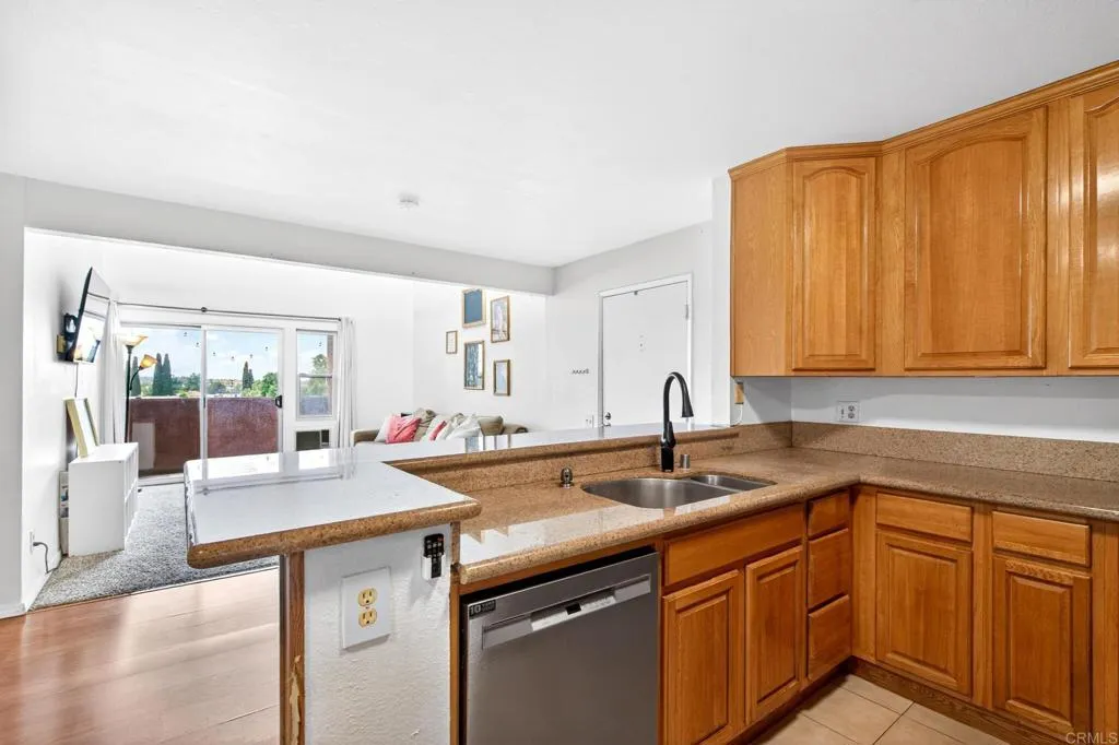 https://cdn.realtyfeed.com/cdn/127/306711747/3c629e1c1a610c09b89965b13b693d87.webp