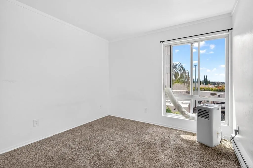 https://cdn.realtyfeed.com/cdn/127/306711747/63bb28c0b34f78564a39891eb47d3aee.webp