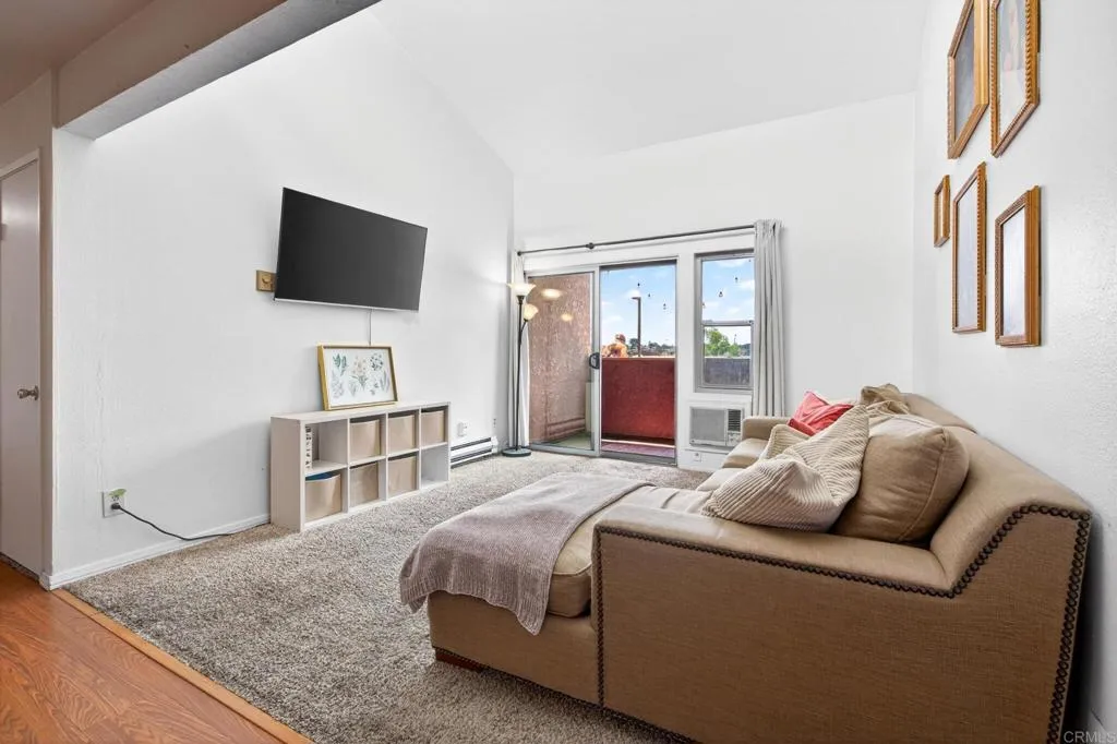 https://cdn.realtyfeed.com/cdn/127/306711747/68632fef76c3815b767d2364068dedc7.webp