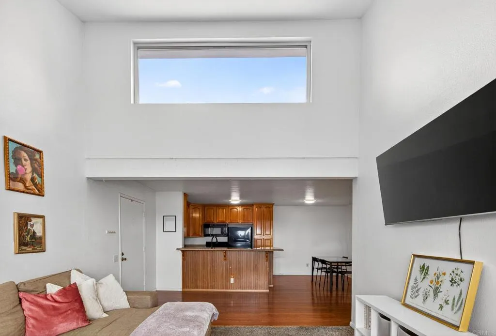 https://cdn.realtyfeed.com/cdn/127/306711747/9de4ffdcb76e23cf06972ad759972449.webp
