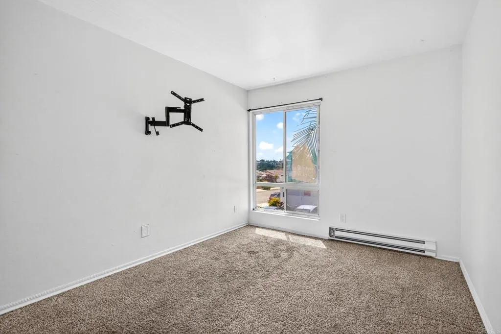https://cdn.realtyfeed.com/cdn/127/306711747/ae9d71b2ba9efc44250d594cfd797ce8.webp