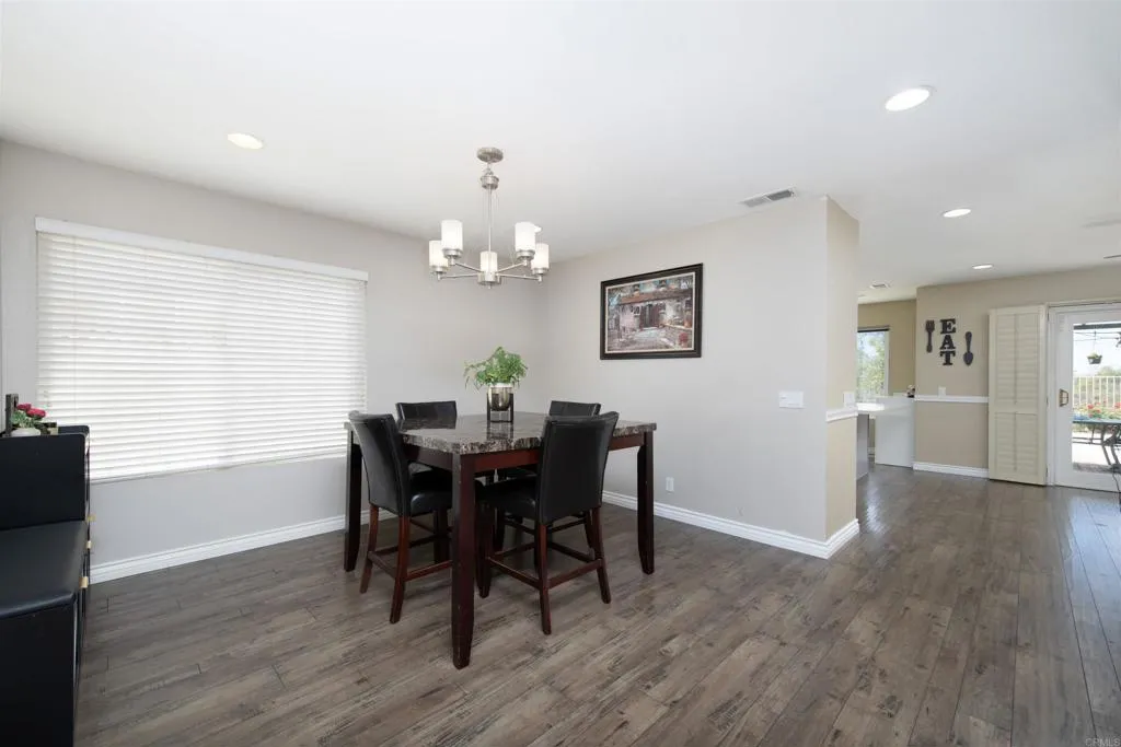 https://cdn.realtyfeed.com/cdn/127/306711765/00ae69462c8b19500ff67bec6e6eeea3.webp