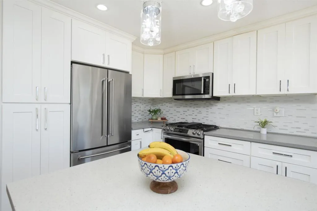 https://cdn.realtyfeed.com/cdn/127/306711765/e1955318982560918c2cf5b26860e7bb.webp