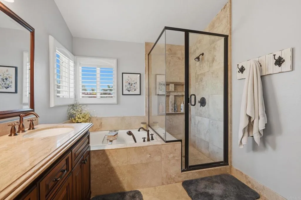 https://cdn.realtyfeed.com/cdn/127/306711790/2ef4101b90b4aa3e77d4a42b60951292.webp