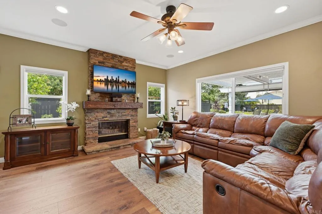 https://cdn.realtyfeed.com/cdn/127/306711790/48bc5e7c06bf0ef91777b6439800fa3f.webp