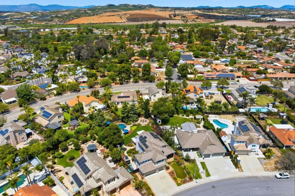 https://cdn.realtyfeed.com/cdn/127/306711790/f12e9f334cab8deeb8915f79f6307a5c.webp
