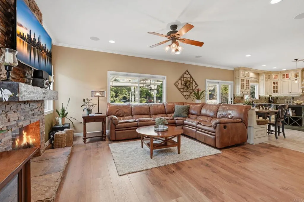 https://cdn.realtyfeed.com/cdn/127/306711790/f243f0fecaa1f026a59957fcec06d9b7.webp
