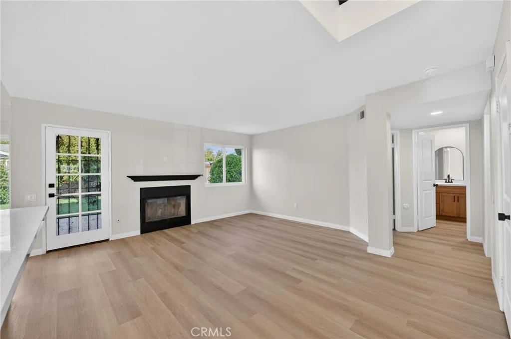 https://cdn.realtyfeed.com/cdn/127/306711816/24369f9637e0203b652d787fa13193d2.webp