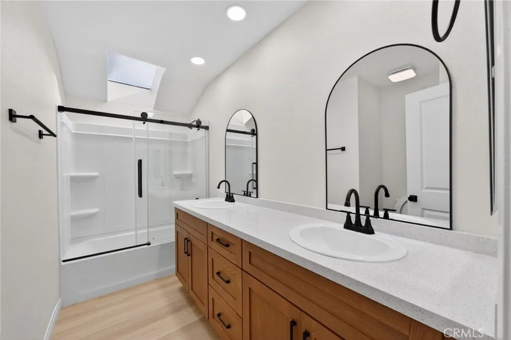 https://cdn.realtyfeed.com/cdn/127/306711816/32b7c274ae63ca254216efb0b5b99e51.webp