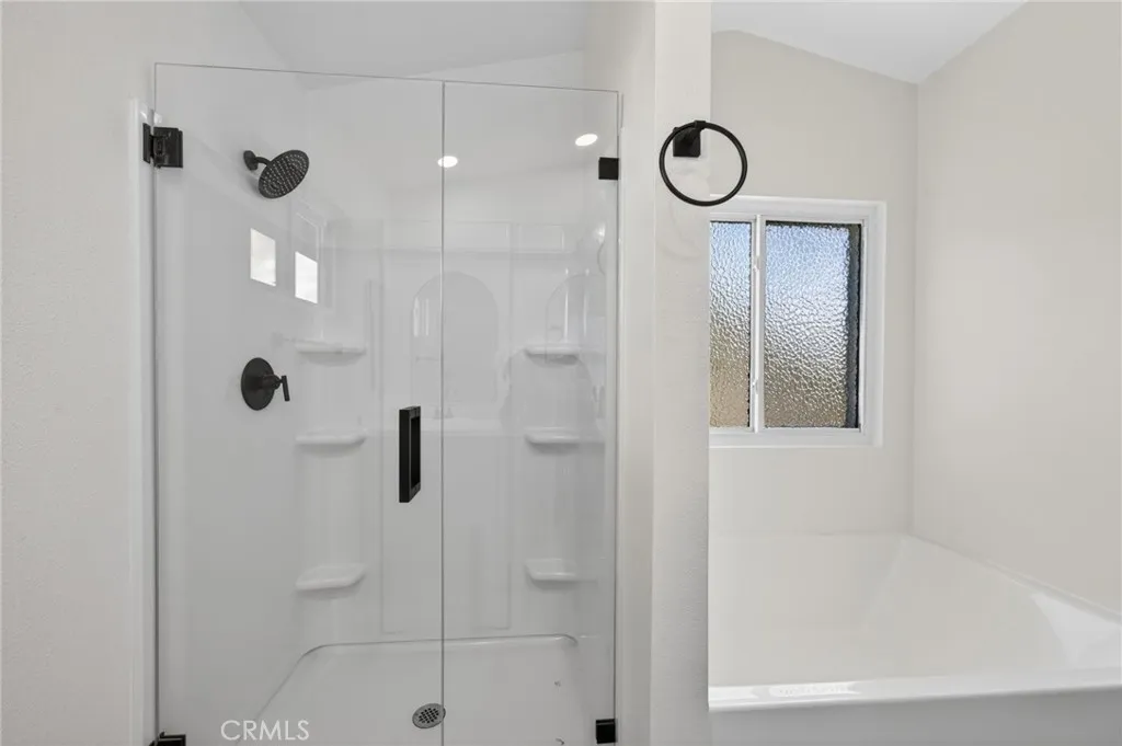 https://cdn.realtyfeed.com/cdn/127/306711816/8cb700e79e5496d98a1016ef9e81b4d5.webp