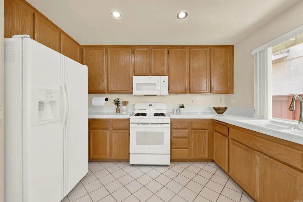 https://cdn.realtyfeed.com/cdn/127/306711829/130ac03abf3caef84d7d7caf25c7a257.webp
