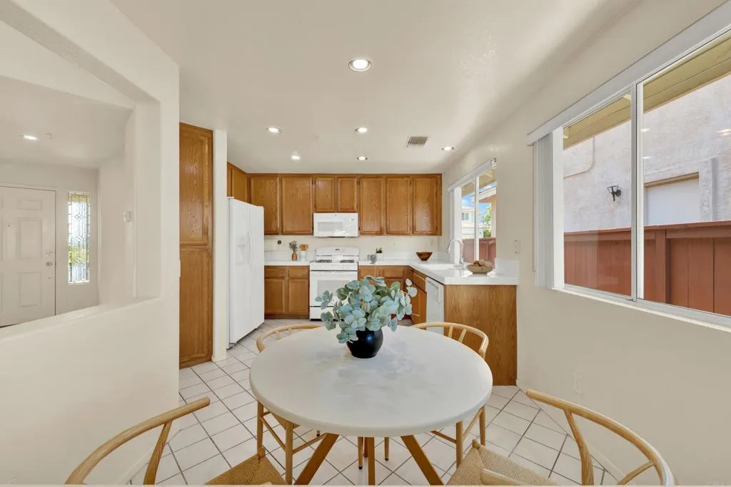 https://cdn.realtyfeed.com/cdn/127/306711829/1703f47a8cb133ce1f1e838c489e2b82.webp