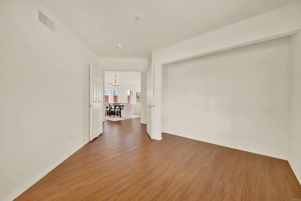 https://cdn.realtyfeed.com/cdn/127/306711829/4b6d8438af86c85f7b0ec8cb317c911e.webp