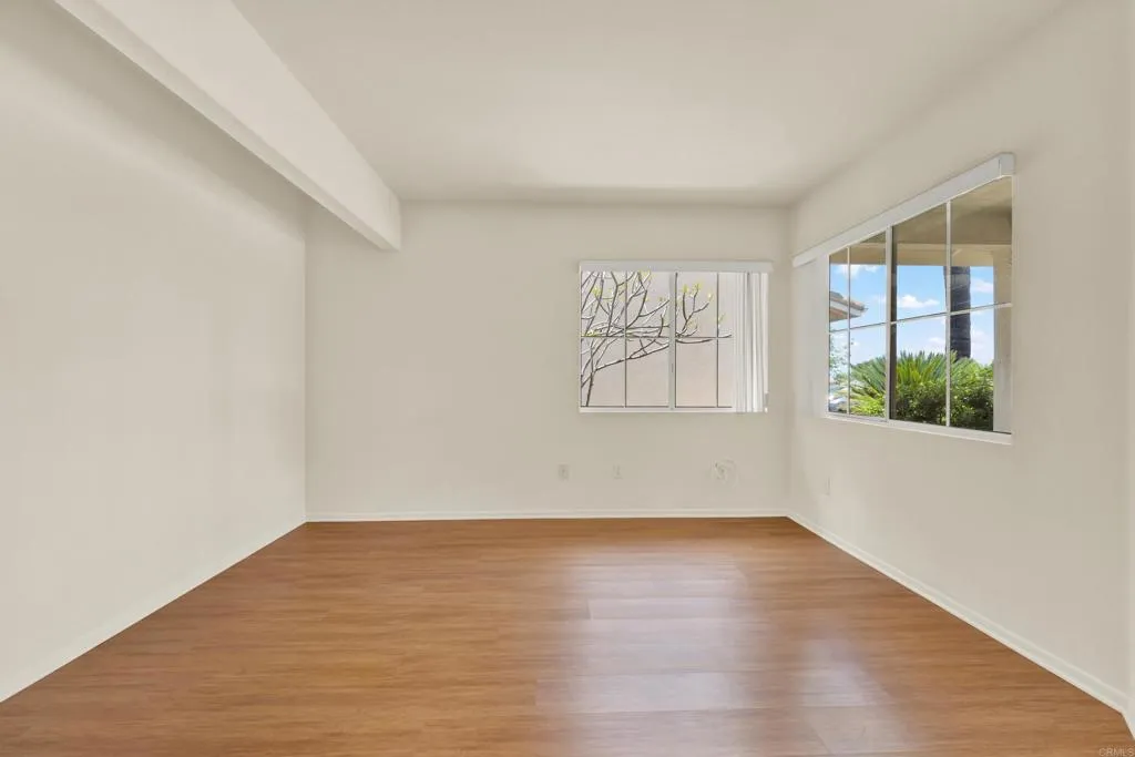 https://cdn.realtyfeed.com/cdn/127/306711829/9e9253b8abf748a8106328180b37d081.webp