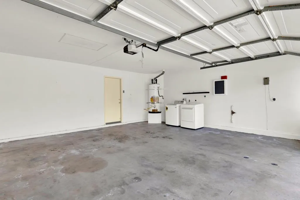 https://cdn.realtyfeed.com/cdn/127/306711829/d295e1ca6106ac935d465cf0acea1970.webp