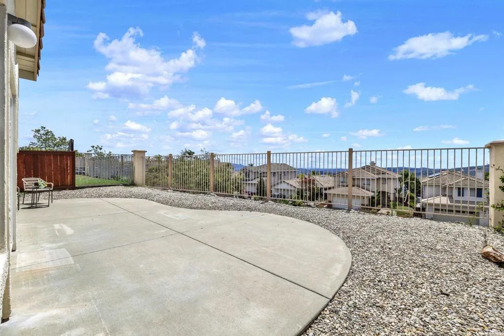 https://cdn.realtyfeed.com/cdn/127/306711829/e3cfc75e945c85cd561b8250263e67f1.webp