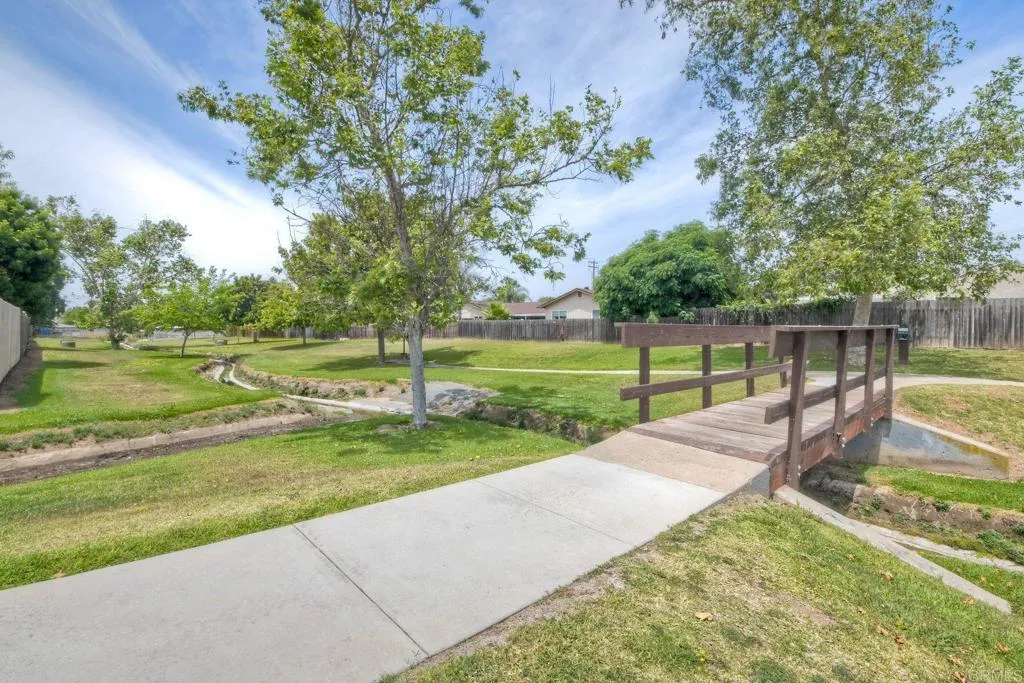 https://cdn.realtyfeed.com/cdn/127/306711831/412de658c6fa4fcea3437c55d6a5040d.webp