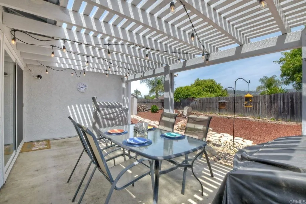 https://cdn.realtyfeed.com/cdn/127/306711831/84c8c3775cf14a7684e1eb77e815a915.webp