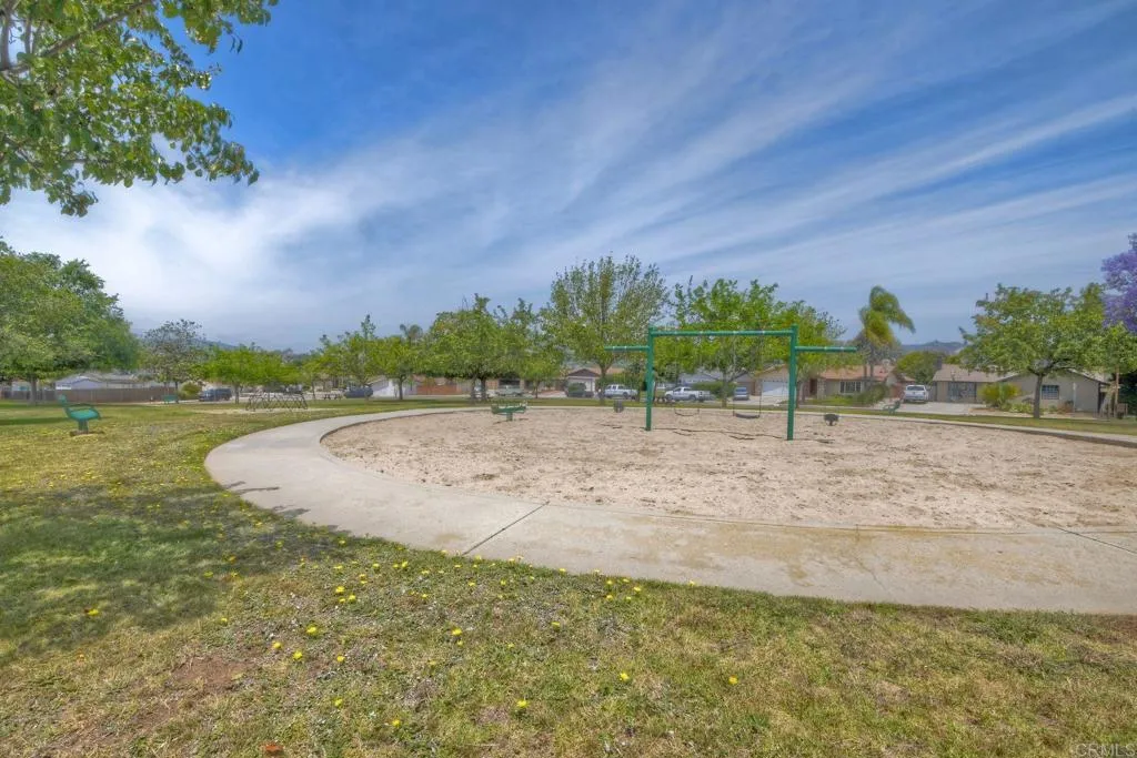 https://cdn.realtyfeed.com/cdn/127/306711831/96f57e5cc10b1e0c738031a2024ef5d8.webp