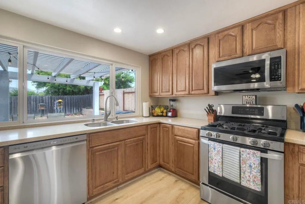 https://cdn.realtyfeed.com/cdn/127/306711831/be796d2ae6ae9a1af0be7bc5ecf15946.webp