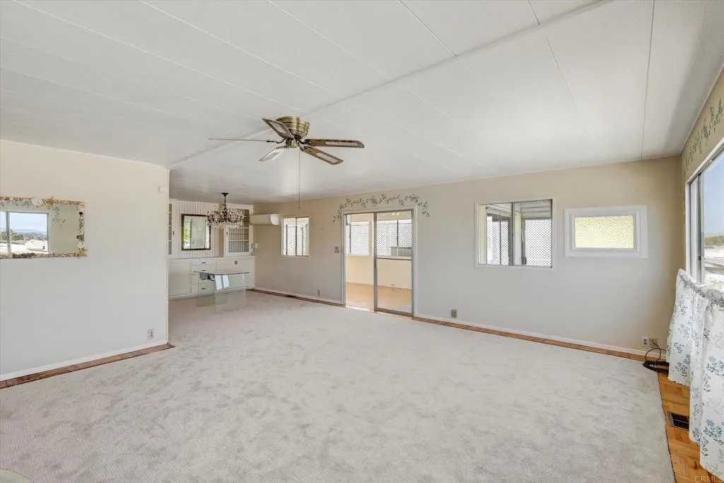 https://cdn.realtyfeed.com/cdn/127/306711901/67121710f1005d737ed2acf23637faa3.webp