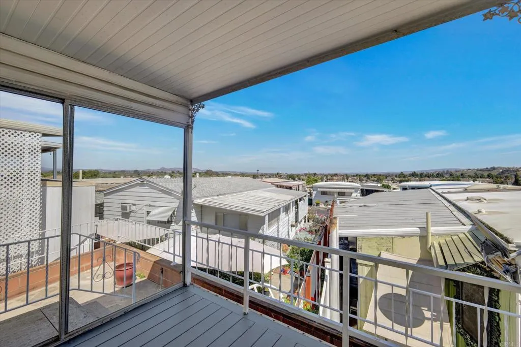 https://cdn.realtyfeed.com/cdn/127/306711901/9c15d2d067224e271f5dc7fecdb313aa.webp